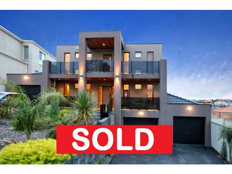 4 Inverie Court, Greenvale VIC 3059