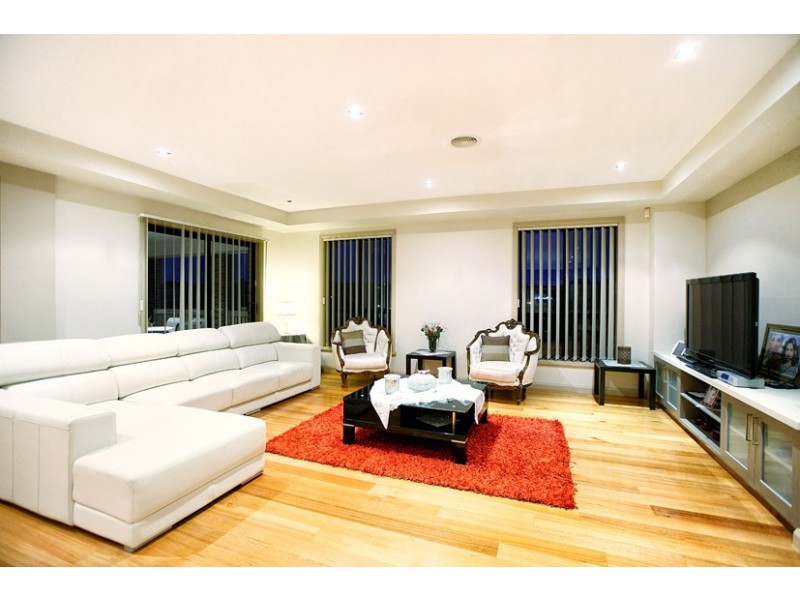 4 Inverie Court, Greenvale VIC 3059