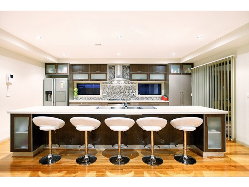 4 Inverie Court, Greenvale VIC 3059