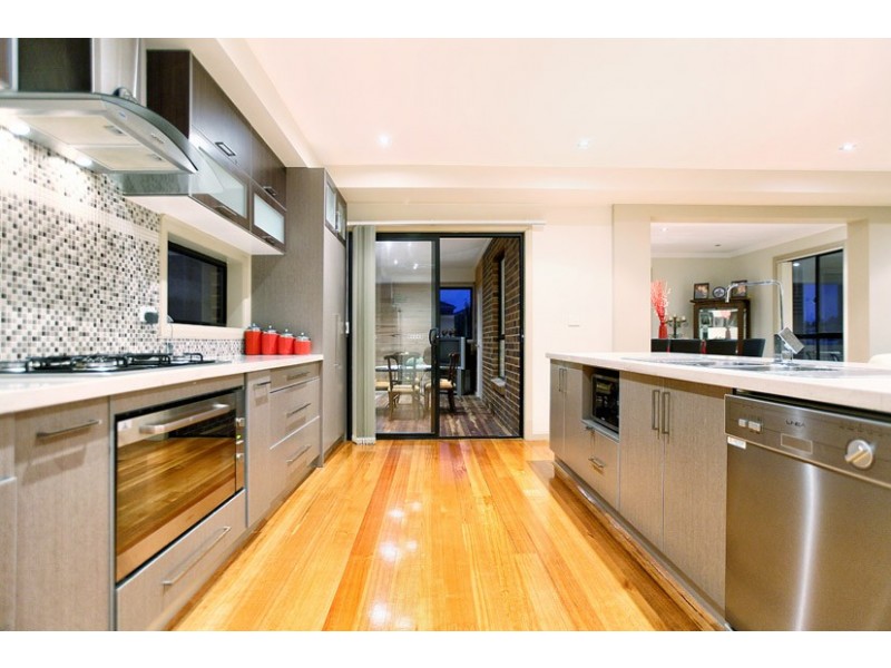 4 Inverie Court, Greenvale VIC 3059