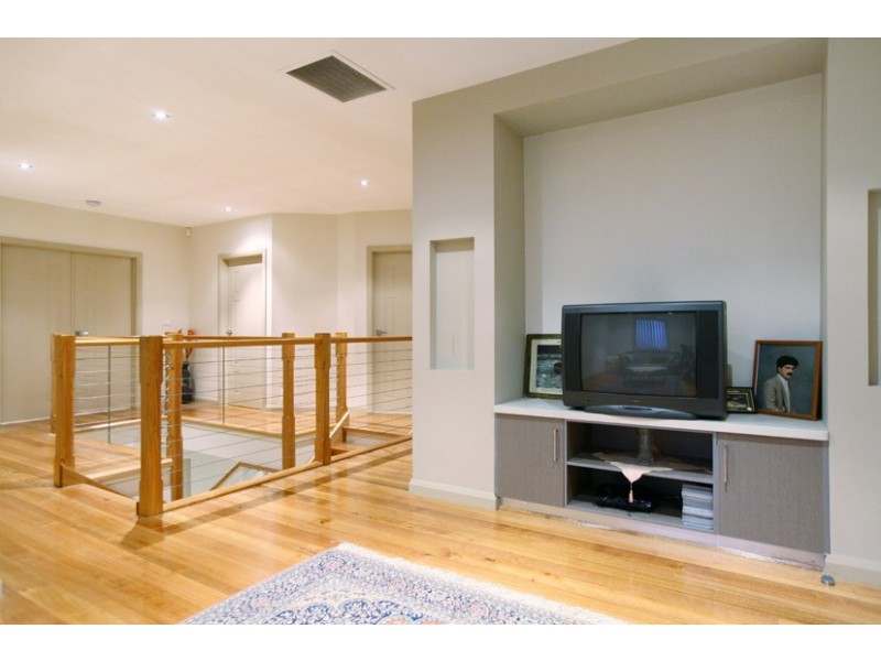 4 Inverie Court, Greenvale VIC 3059