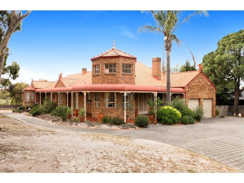 1 Greenock Court, Greenvale VIC 3059