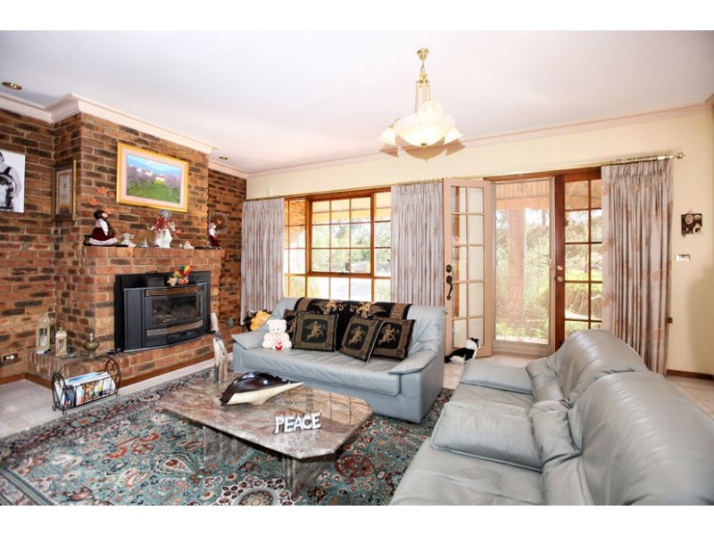 1 Greenock Court, Greenvale VIC 3059