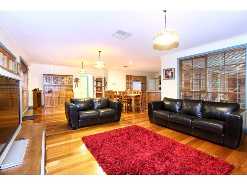 34 Hartley Crescent, Greenvale VIC 3059