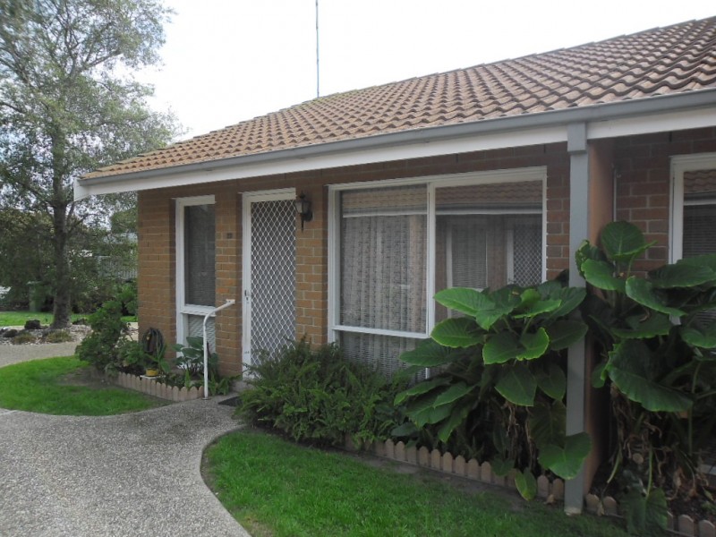 22/16 South Circular Road, Gladstone Park VIC 3043