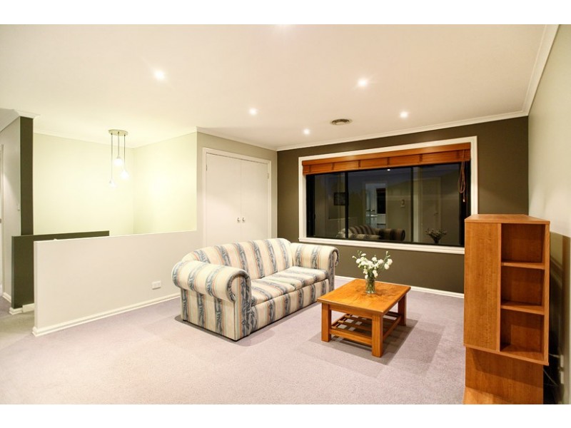 13 Chandos Place, Attwood VIC 3049