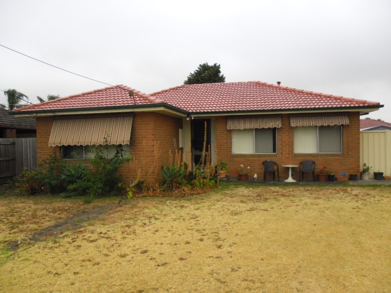 5 Grantley Drive, Gladstone Park VIC 3043