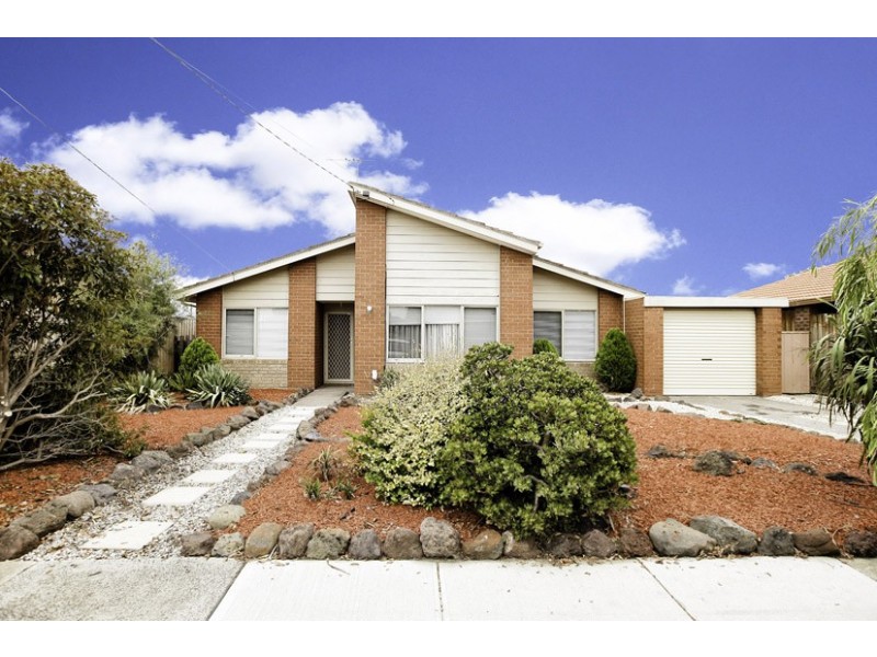 36 Samara Grove, Gladstone Park VIC 3043