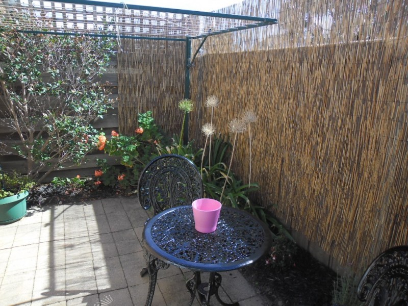 20/16 South Circular Road, Gladstone Park VIC 3043