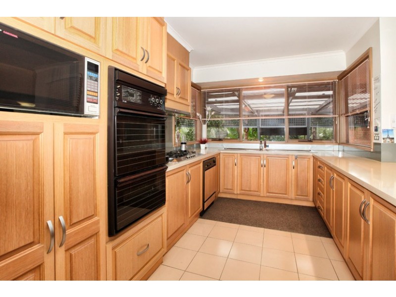 1 Motherwell Avenue, Greenvale VIC 3059