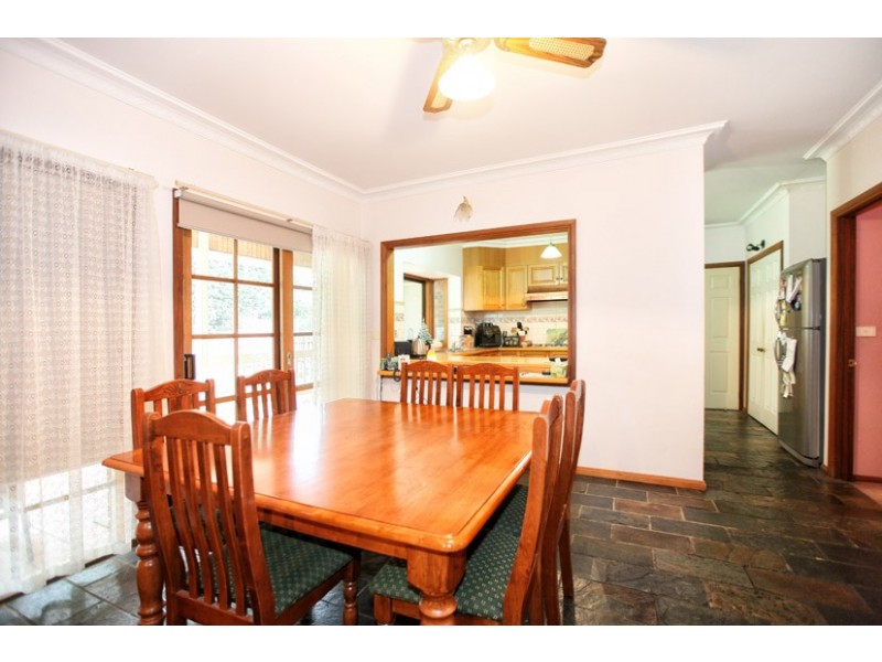 11 Barlby Court, Greenvale VIC 3059