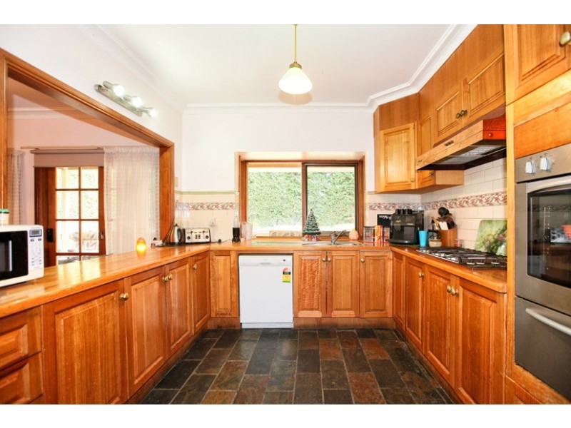 11 Barlby Court, Greenvale VIC 3059