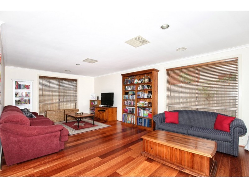 7 Ayr Close, Greenvale VIC 3059