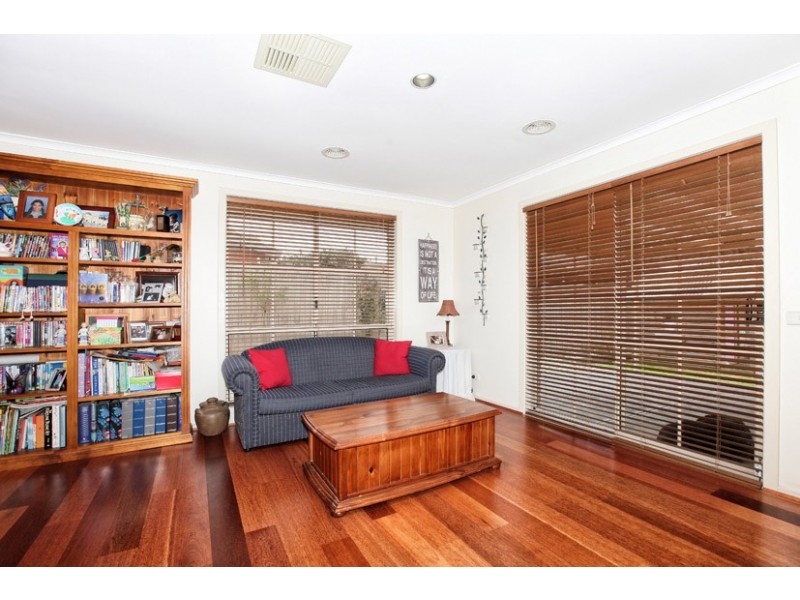 7 Ayr Close, Greenvale VIC 3059