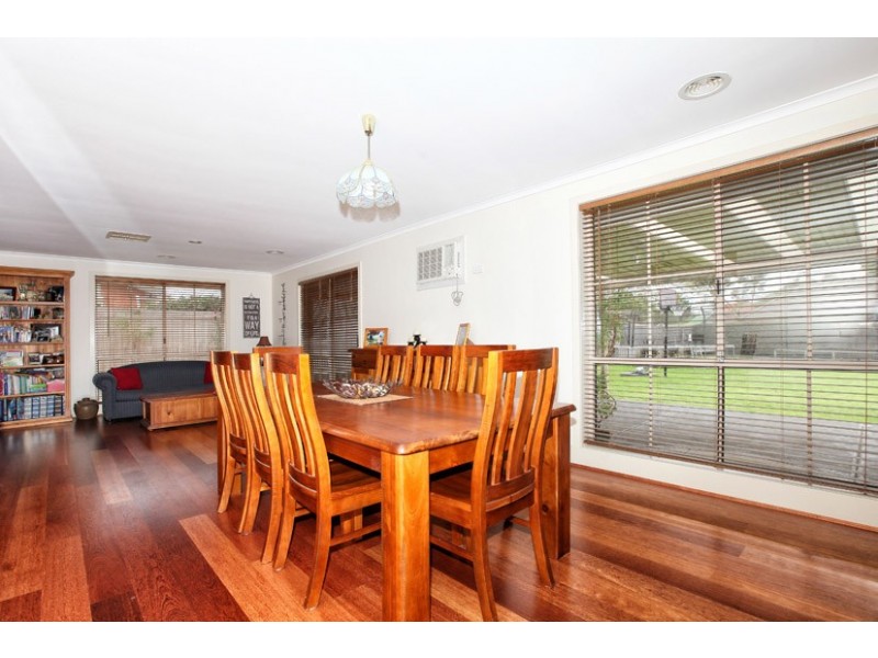 7 Ayr Close, Greenvale VIC 3059