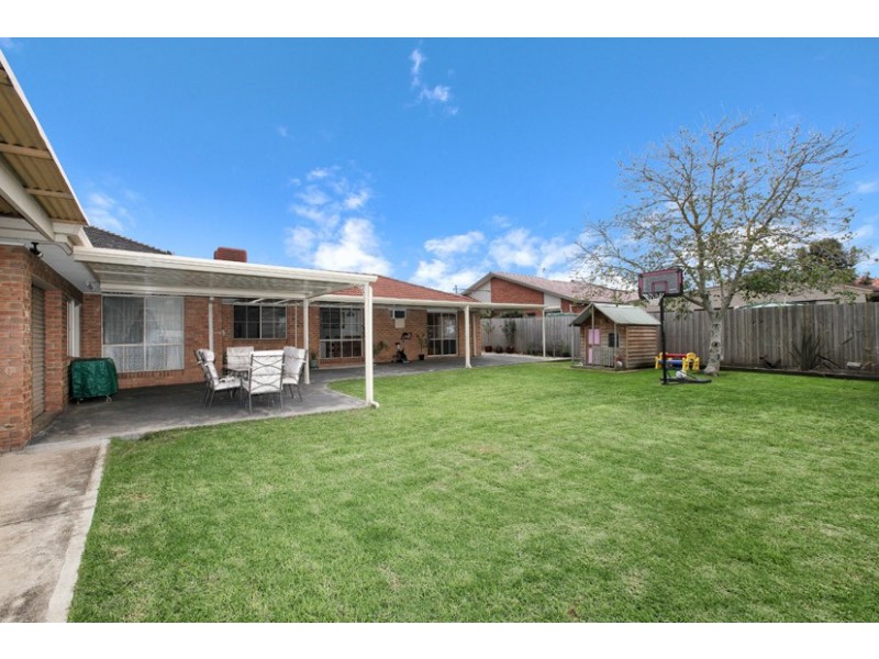 7 Ayr Close, Greenvale VIC 3059
