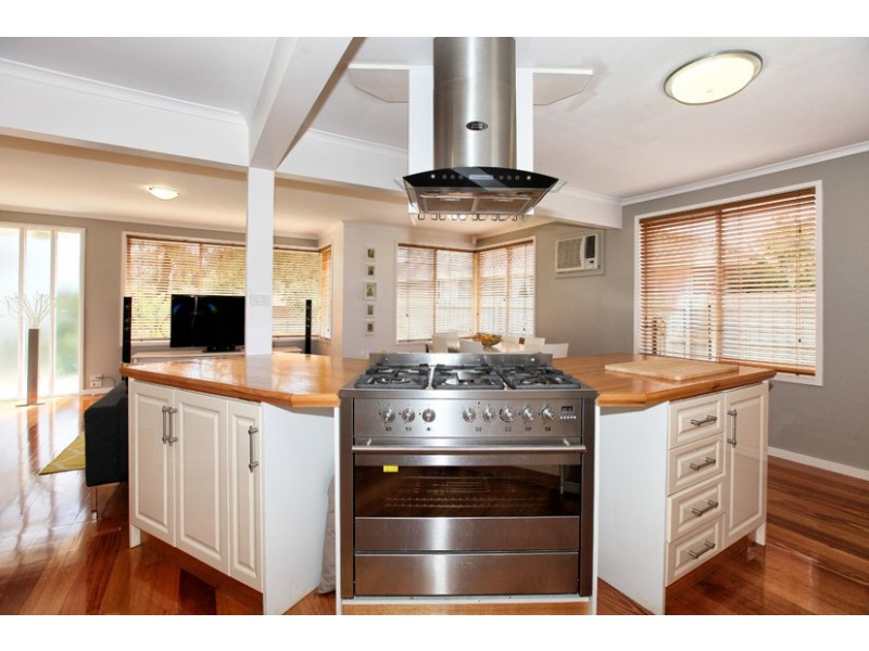 25 Payne Street, Gladstone Park VIC 3043