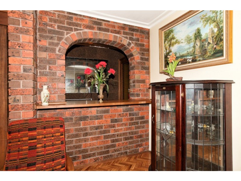 26 Barrington Crescent, Gladstone Park VIC 3043