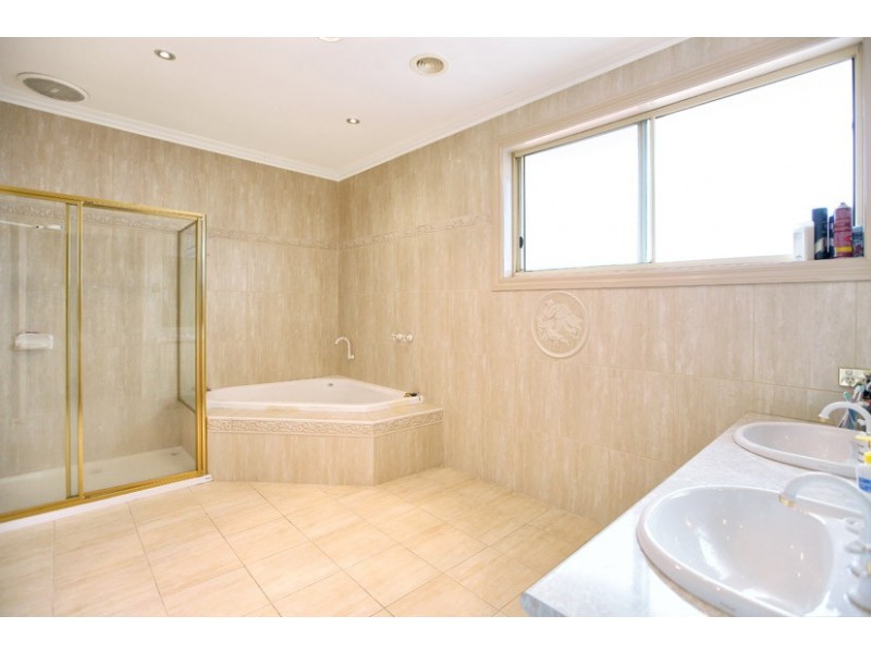 38 Drummond Street, Greenvale VIC 3059