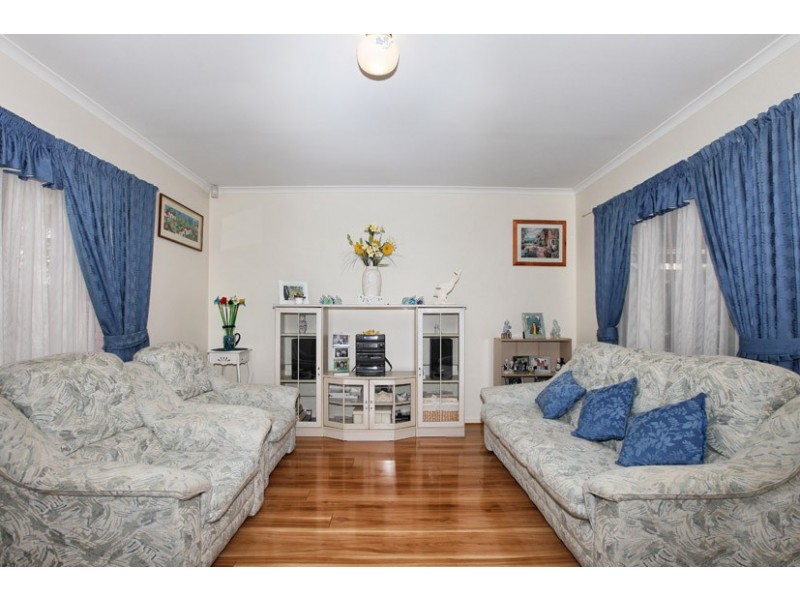 12 Phoenix Court, Roxburgh Park VIC 3064