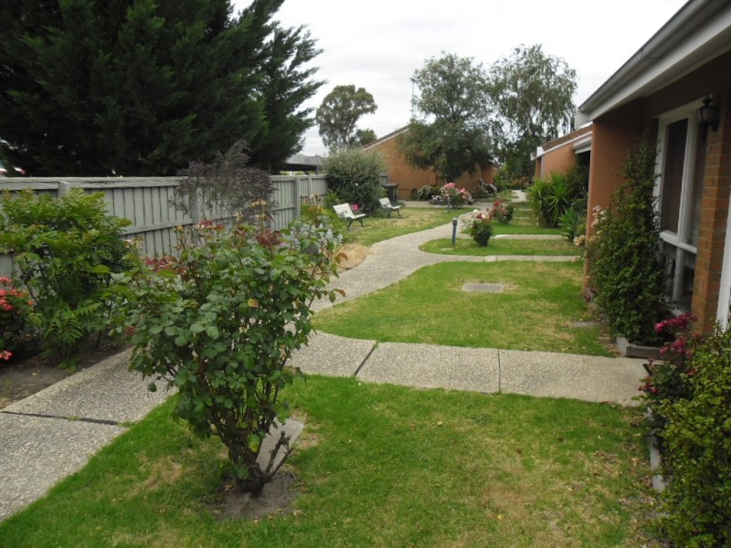 6/16 South Circular Road, Gladstone Park VIC 3043