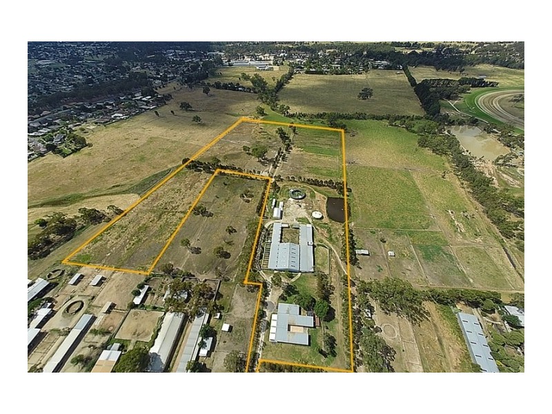 13 Kobyboyn Road, Seymour VIC 3660