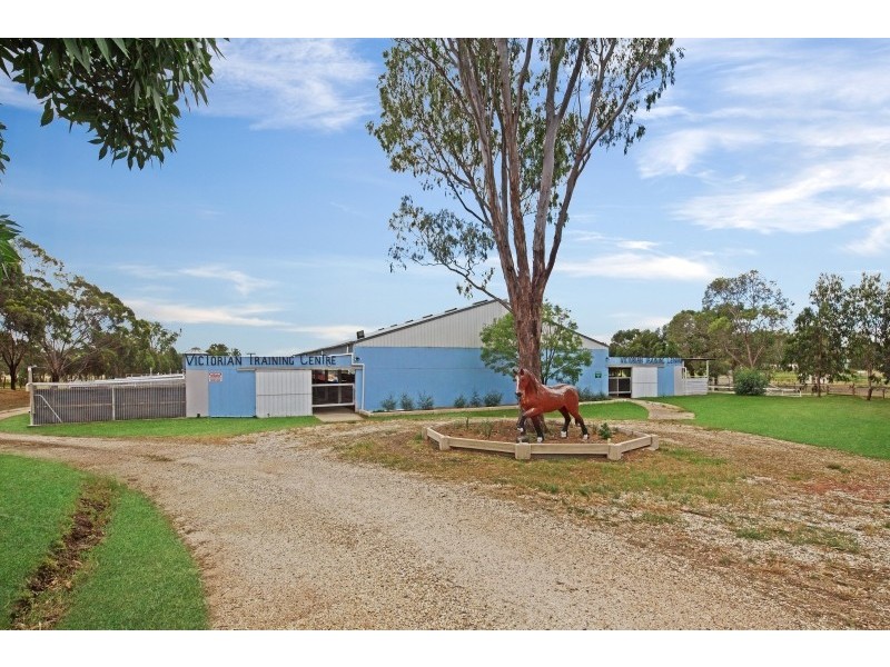 13 Kobyboyn Road, Seymour VIC 3660
