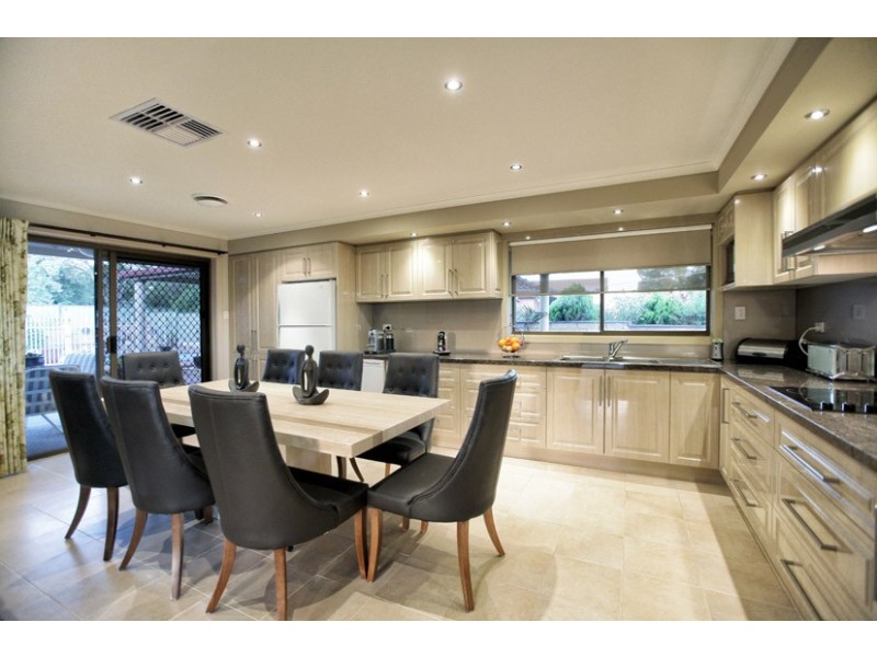 5 Fleetwood Drive, Greenvale VIC 3059