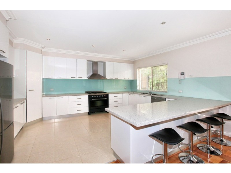 9 Muirhead Court, Greenvale VIC 3059