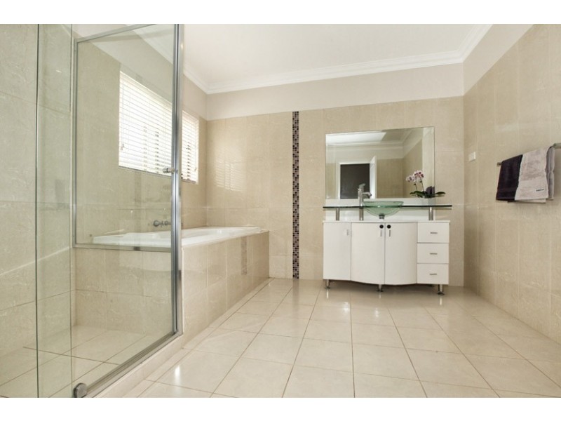 9 Muirhead Court, Greenvale VIC 3059