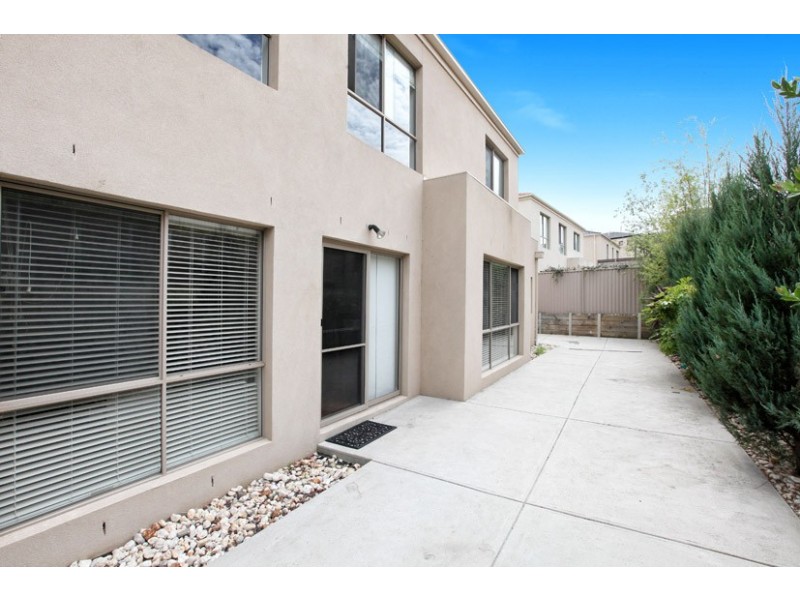 9 Muirhead Court, Greenvale VIC 3059