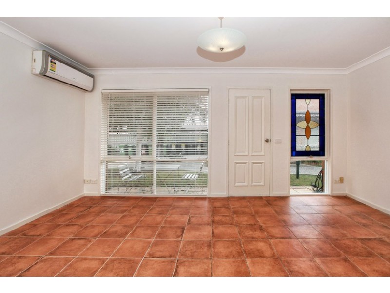 12/16 South Circular Road, Gladstone Park VIC 3043
