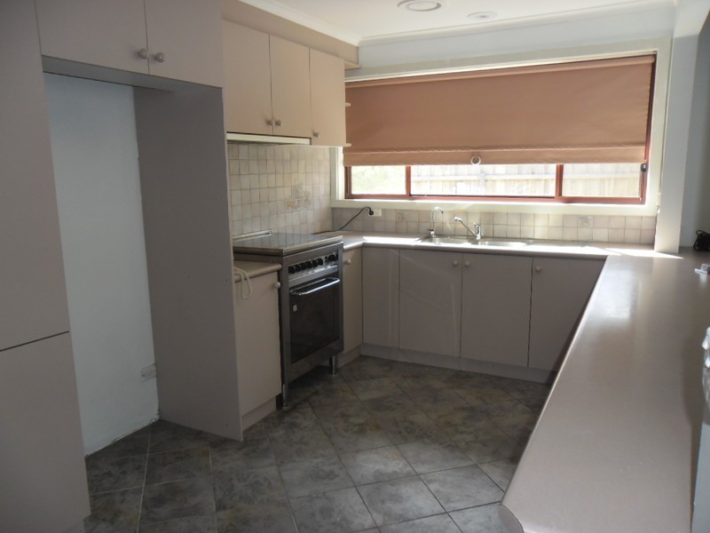 15 GarryowenTce, Tullamarine VIC 3043