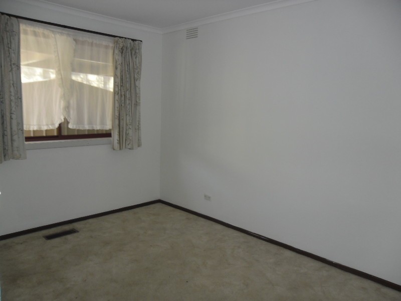 15 GarryowenTce, Tullamarine VIC 3043