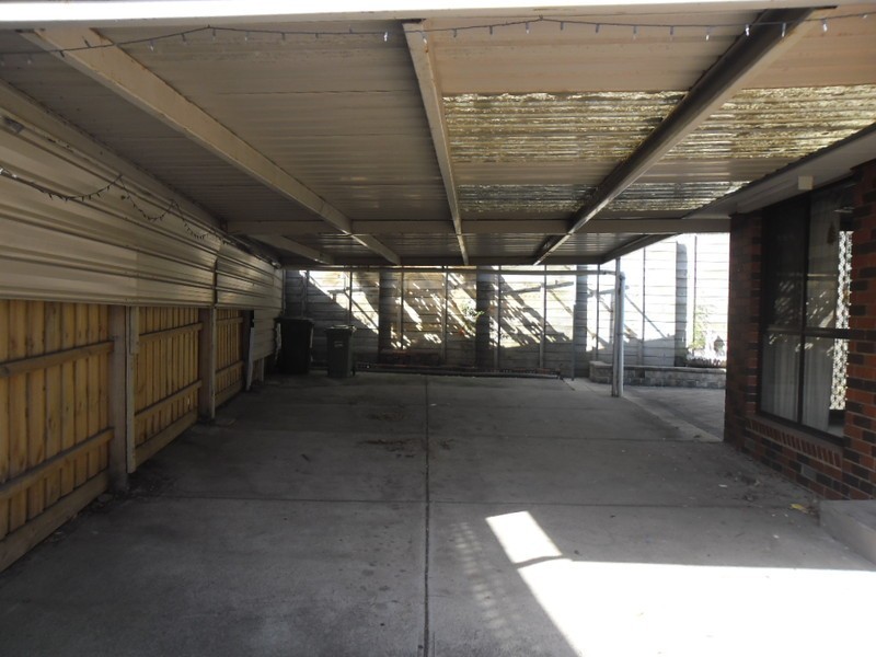 15 GarryowenTce, Tullamarine VIC 3043