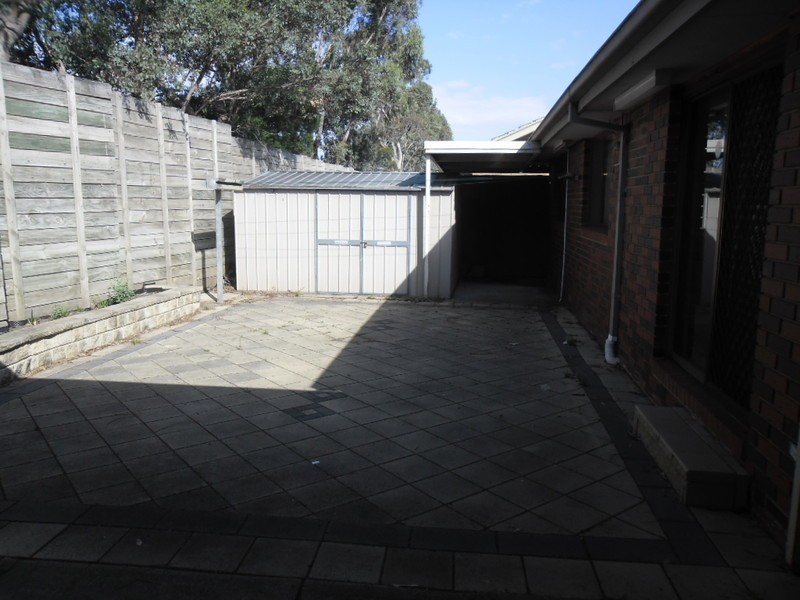 15 GarryowenTce, Tullamarine VIC 3043