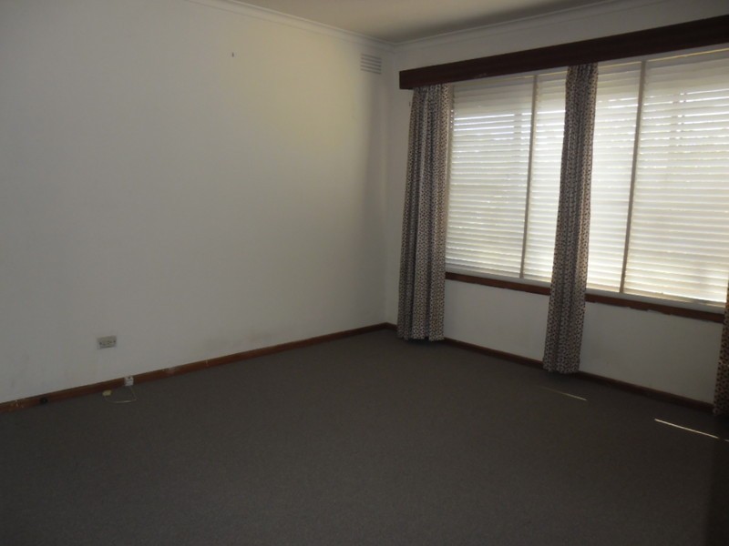 11 Payne Street, Gladstone Park VIC 3043