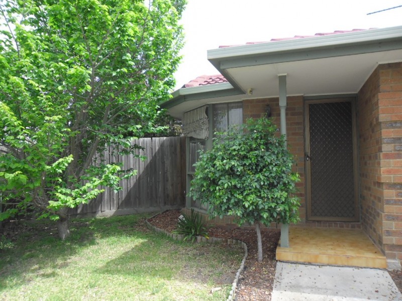 68 Elmhurst Road, Gladstone Park VIC 3043