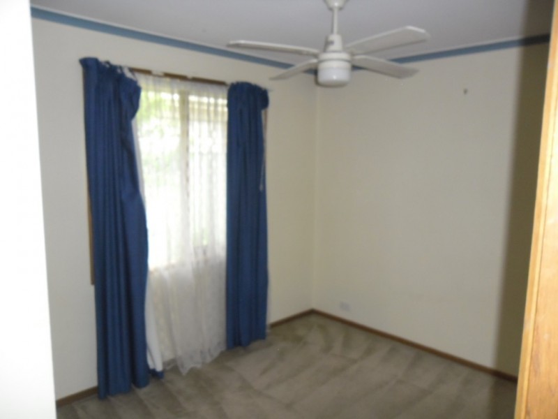 68 Elmhurst Road, Gladstone Park VIC 3043