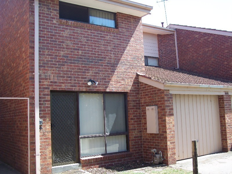 8/366 Melrose Drive, Tullamarine VIC 3043