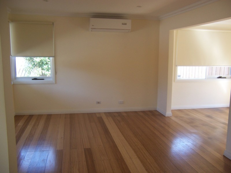 16 Fisher Grove, Tullamarine VIC 3043