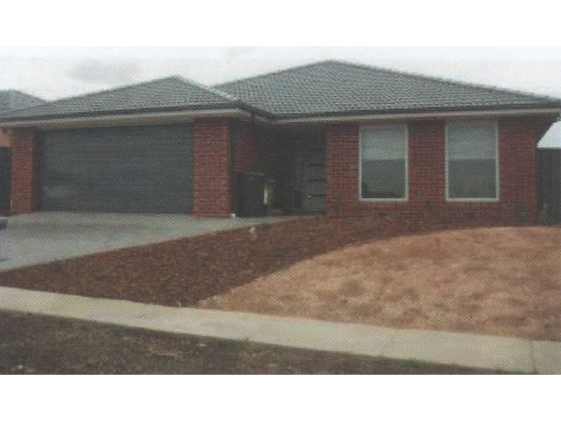 2 Candlebark Drive, Greenvale VIC 3059