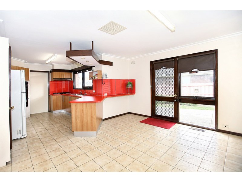 19 North Circular Road, Gladstone Park VIC 3043