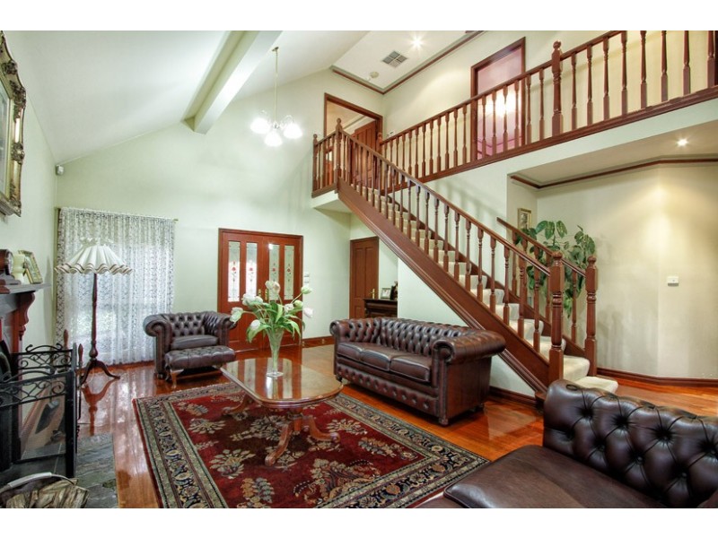 7 Arncliffe Boulevard, Greenvale VIC 3059