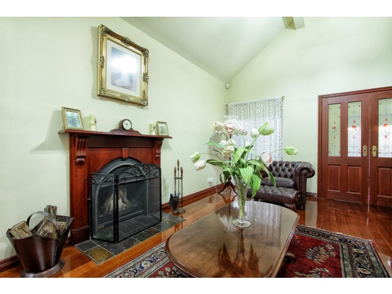 7 Arncliffe Boulevard, Greenvale VIC 3059