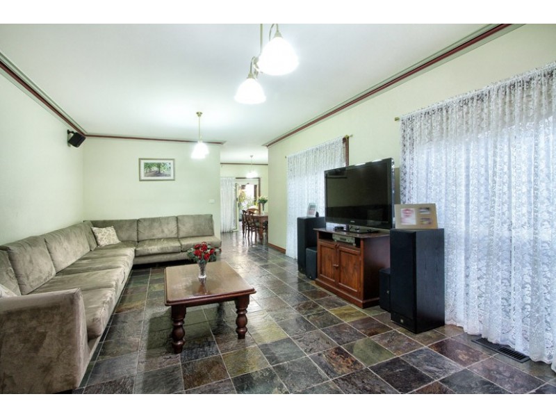 7 Arncliffe Boulevard, Greenvale VIC 3059