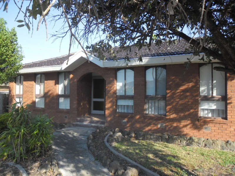 42 Elmhurst Road, Gladstone Park VIC 3043