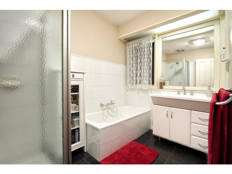 22 Payne Street, Gladstone Park VIC 3043