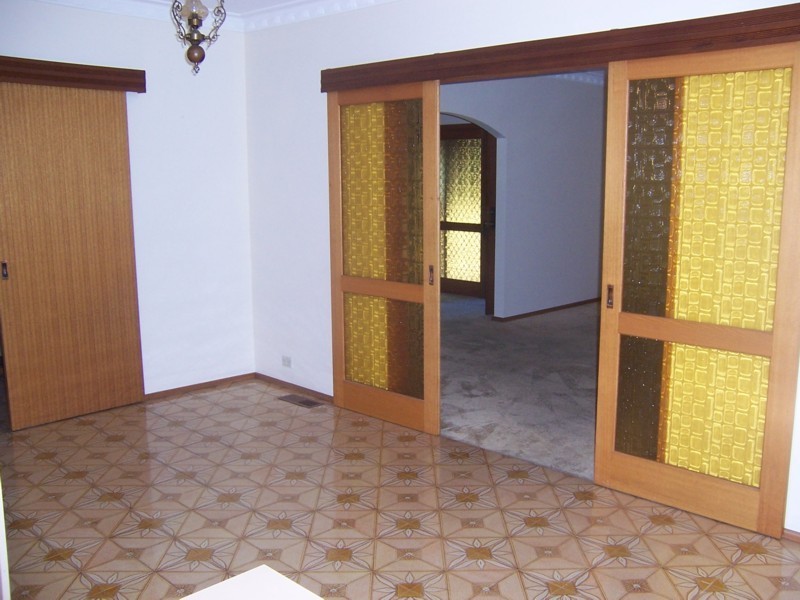 3 Sutton Court, Gladstone Park VIC 3043