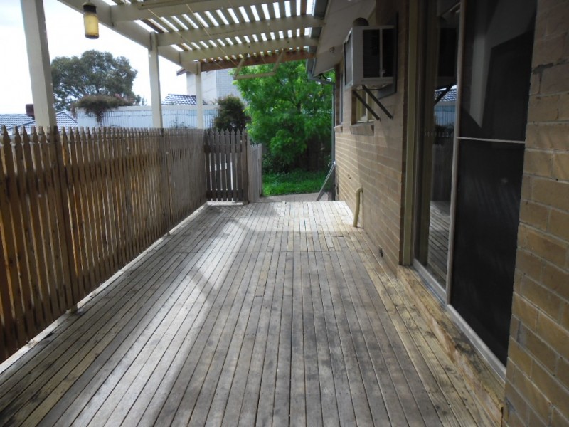 5 Woodleigh Place, Gladstone Park VIC 3043